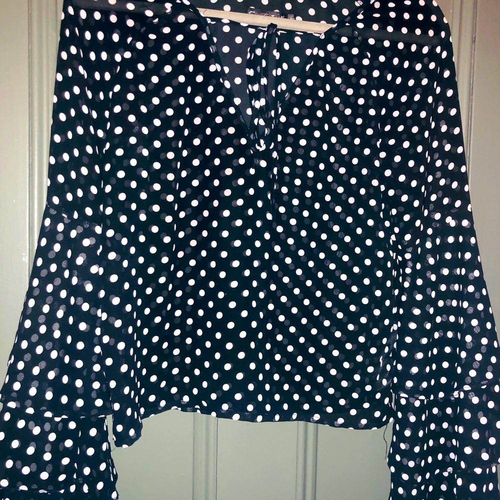 Black and white polka dot blouse ⚫️⚪️